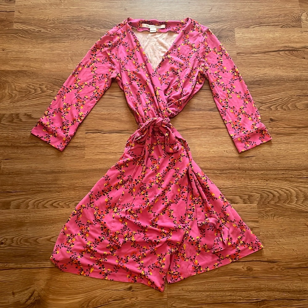 Diane Von Furstenberg Floral Silk Wrap Dress Size 4